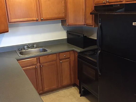3rd image of 9610 13th Bay St APT F
