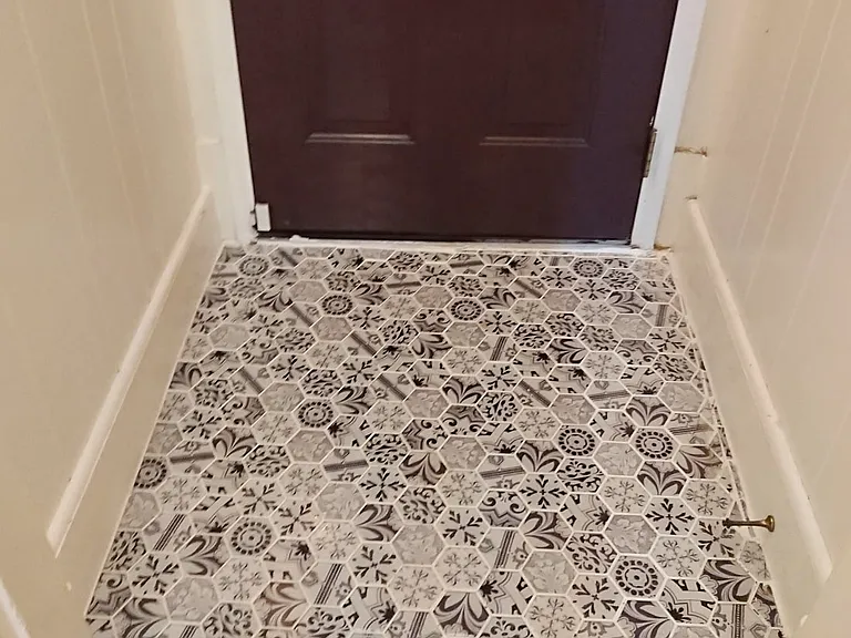 35 Q St NE — Photo 3