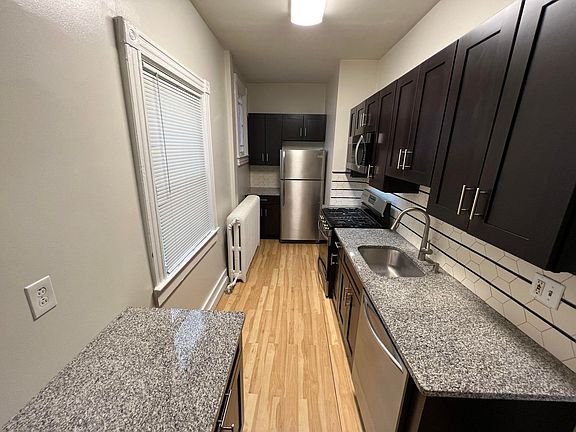 4th image of 503 8th Ave Side 1B