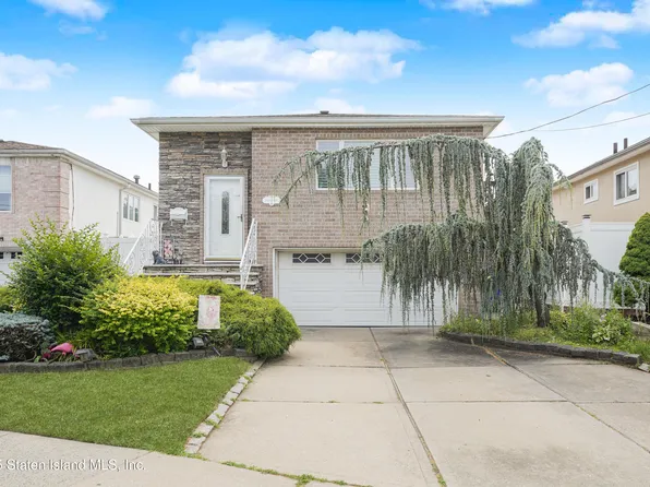 49 Bamberger Ln, Staten Island, NY 10312