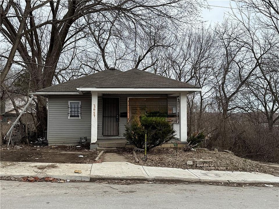 1st image of 3017 Poplar Ave