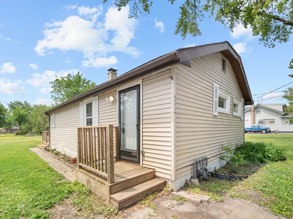 37714 N Nippersink Pl, Spring Grove, IL 60081