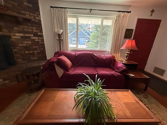 5th image of 280 Pine St