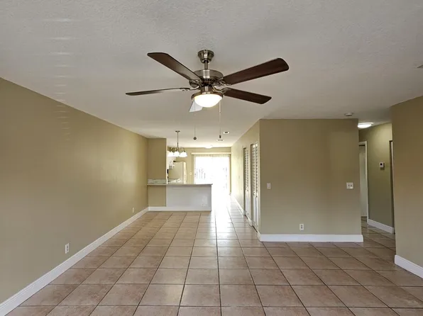4795 Orleans Ct APT B, West Palm Beach, FL 33415