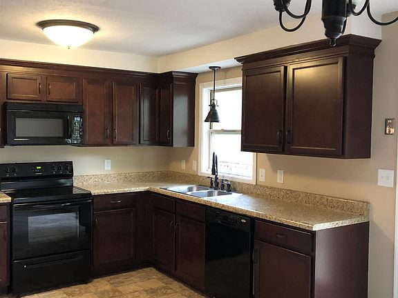 4th image of 338 Randell Dr