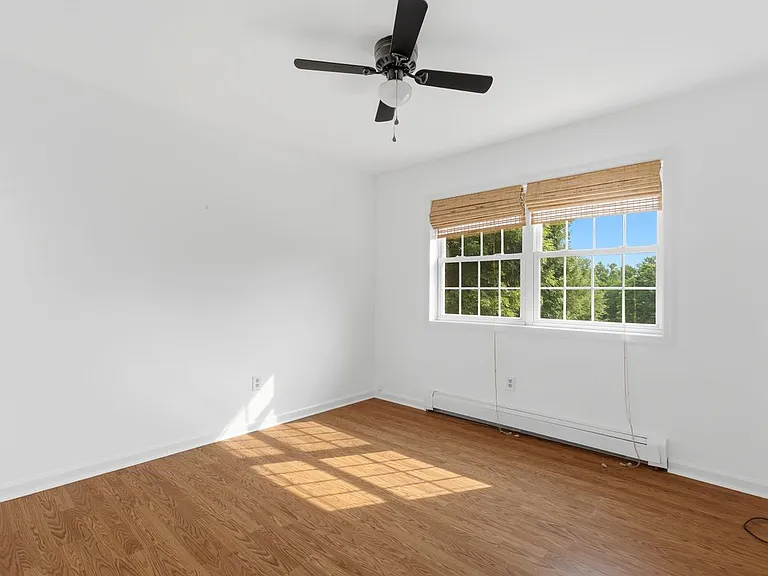 7 Van Keuren Ave — Photo 10