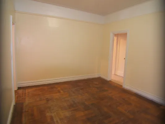 Rented by Joel Weisz, LREB | media 28