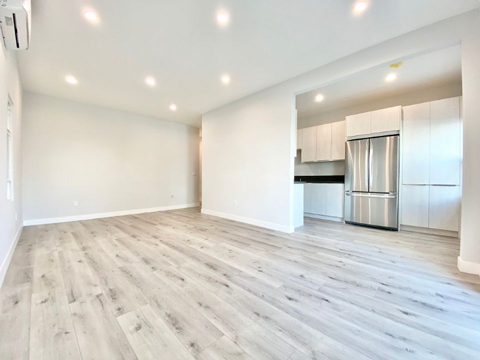 1st image of 141 N Swall Dr APT 1
