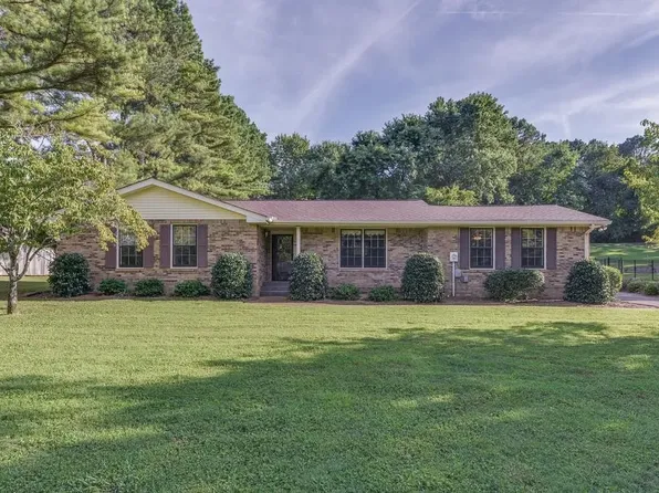 612 Oakwood Ter, Mount Juliet, TN 37122