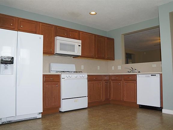 2nd image of 15322 Boulder Hollow Ln
