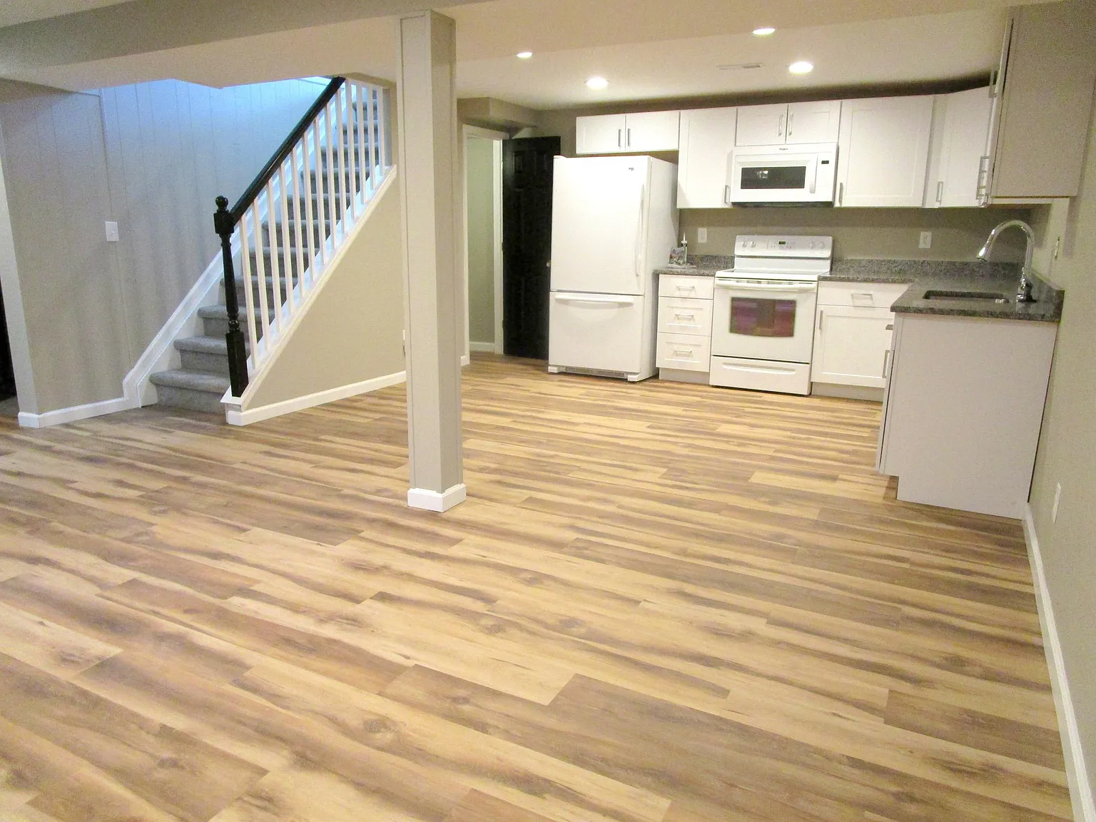 2 bed, 1144 sqft, $1,895 — Photo 4