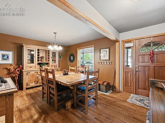 4th image of 821 3rd St