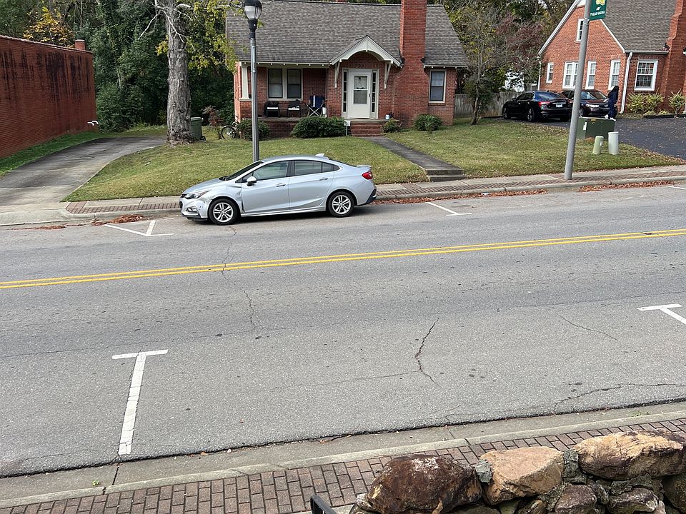 2nd image of 336 S Main St