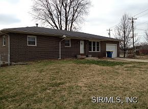 1st image of 26 Rosewood Dr