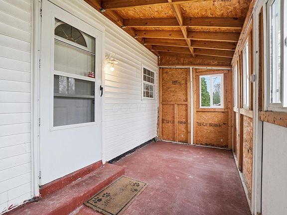4th image of 2752 Azelda St