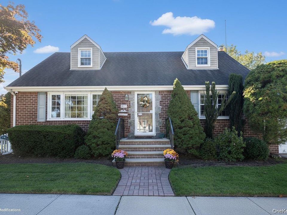 1st image of 301 Concord Avenue