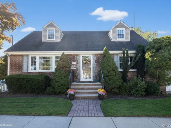 301 Concord Avenue, West Hempstead, NY 11552