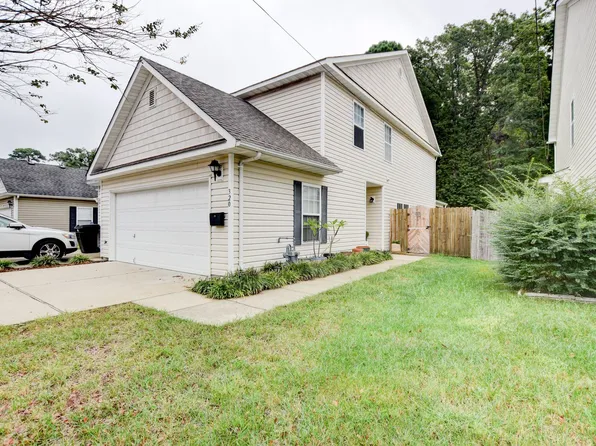 320 Garcia Dr, Virginia Beach, VA 23454