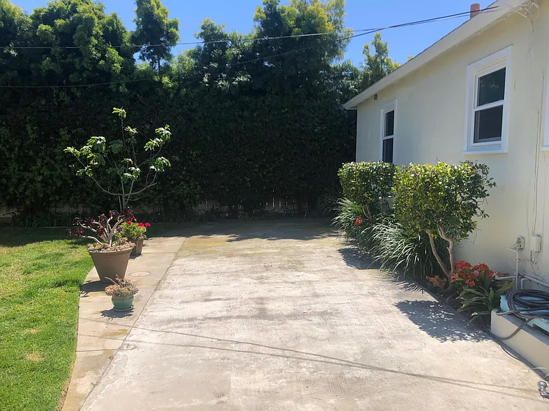 3651 Bayonne Dr — Photo 19