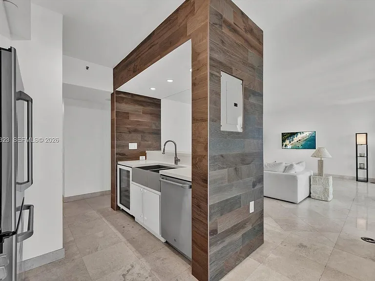 4201 Collins Ave #2301 — Photo 21