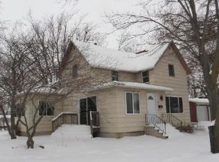 630 S 10th St, Sac City, IA 50583