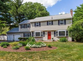 4 Juniper Dr, Avon, CT 06001