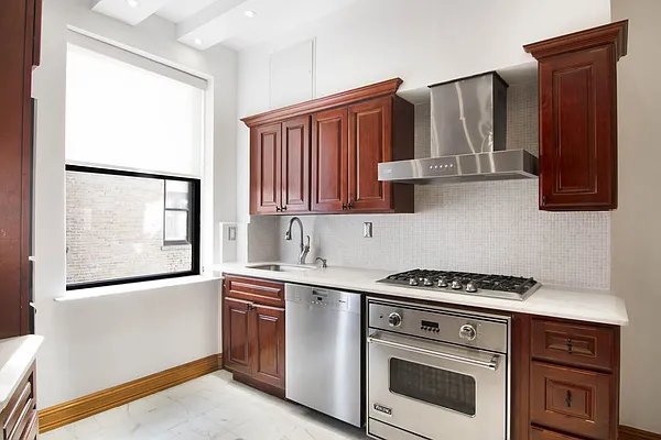 Rented by WAM Partners - William Moses Co. | media 31