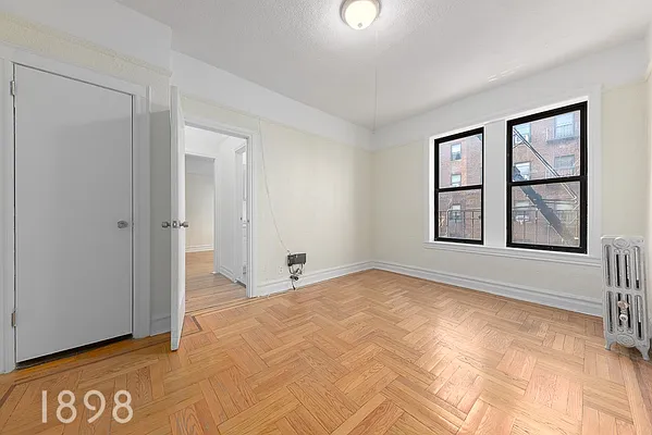 Rented by A&E Real Estate Management | media 7