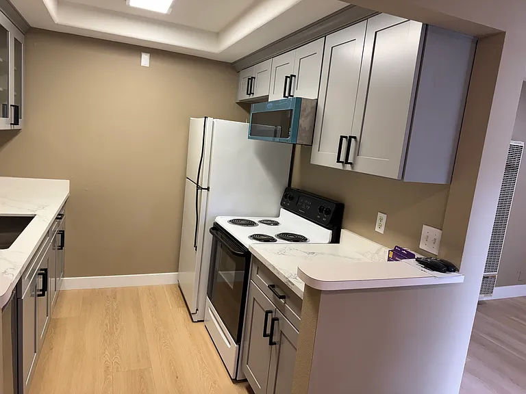 2985 Walgrove Way #2 — Photo 6