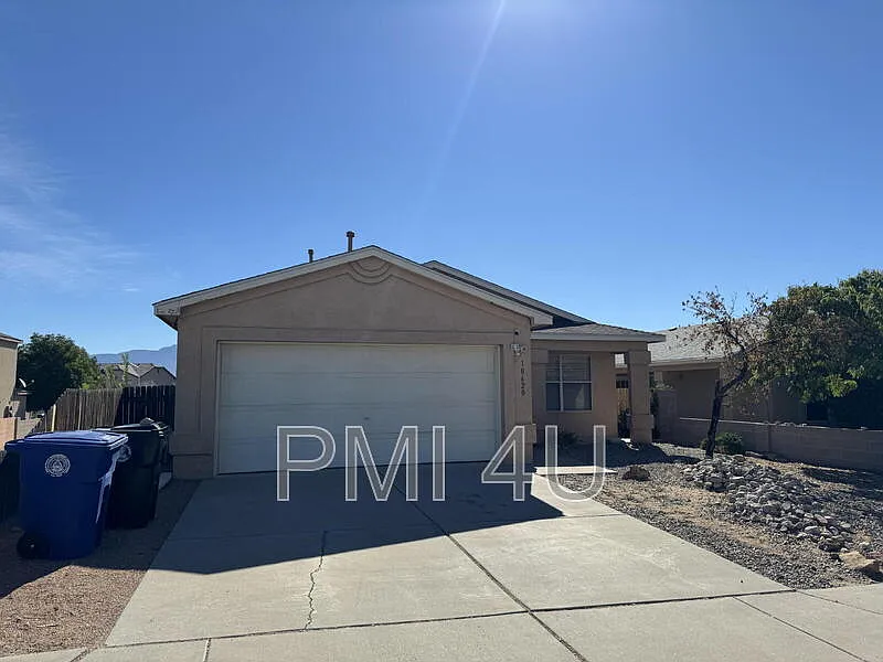 4 bed, 2.0 bath, 1553 sqft, $2,200 — Photo 1