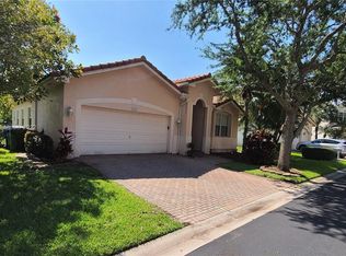 2167 NW 73rd Ter, Hollywood, FL 33024