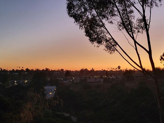 4th image of 4052 Manzanita Dr