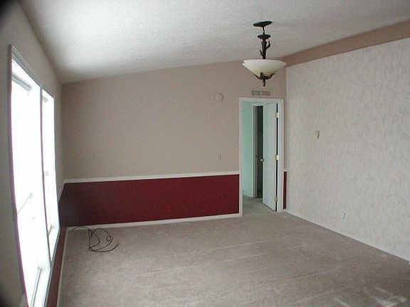 5th image of 6427 SW Fleet Ave