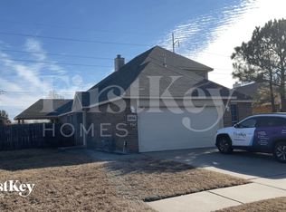 2504 Tyler Ln, Moore, OK 73170