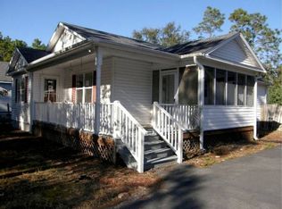 1211 Beaufort Rd, Southport, NC 28461