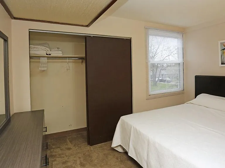 Windcrest Apartments — Photo 3