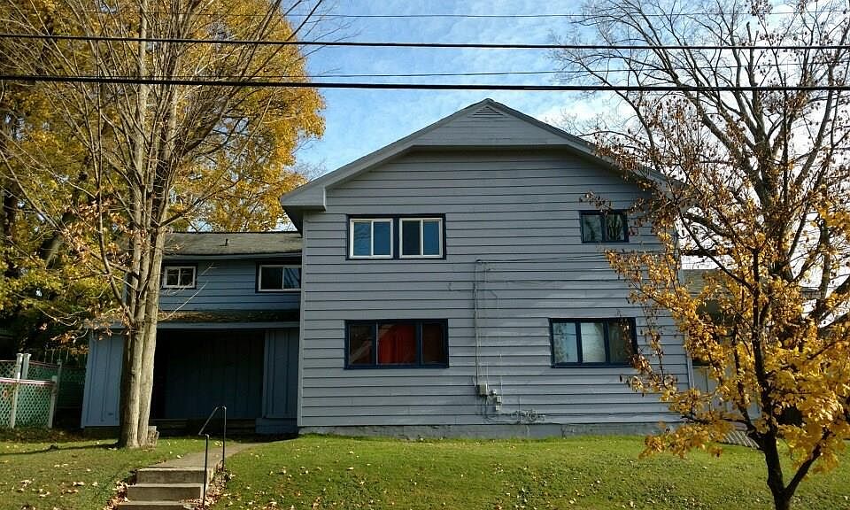 1st image of 603 E 7th St