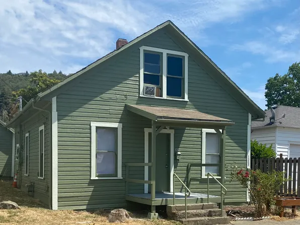 1356 NE Freemont Ave, Roseburg, OR 97470
