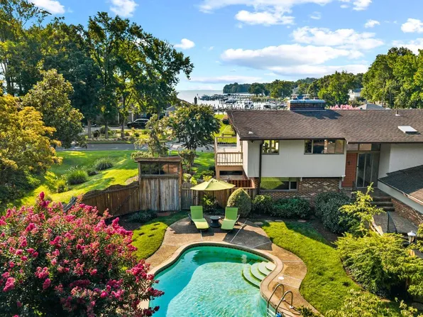1527 Gordon Cove Dr, Annapolis, MD 21403