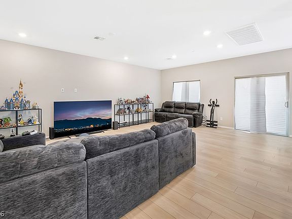 4th image of 10201 Beckenham Hills St