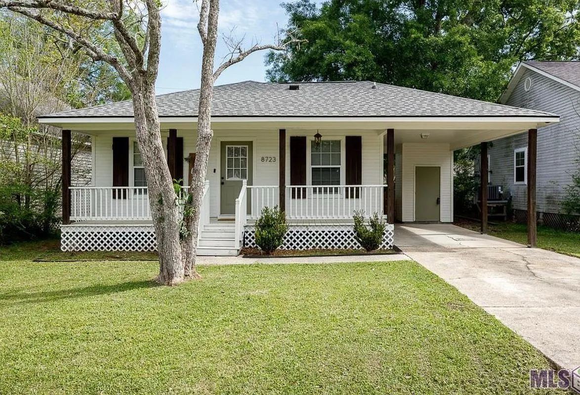 3 bed, 2.0 bath, 1052 sqft, $1,650 — Photo 1