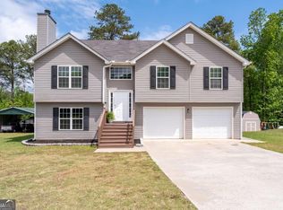 5458 Latham Manor Dr, Gainesville, GA 30506