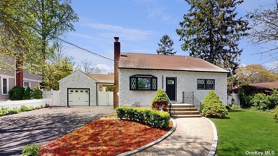 40 Champlin Avenue, East Islip, NY 11730 Zillow