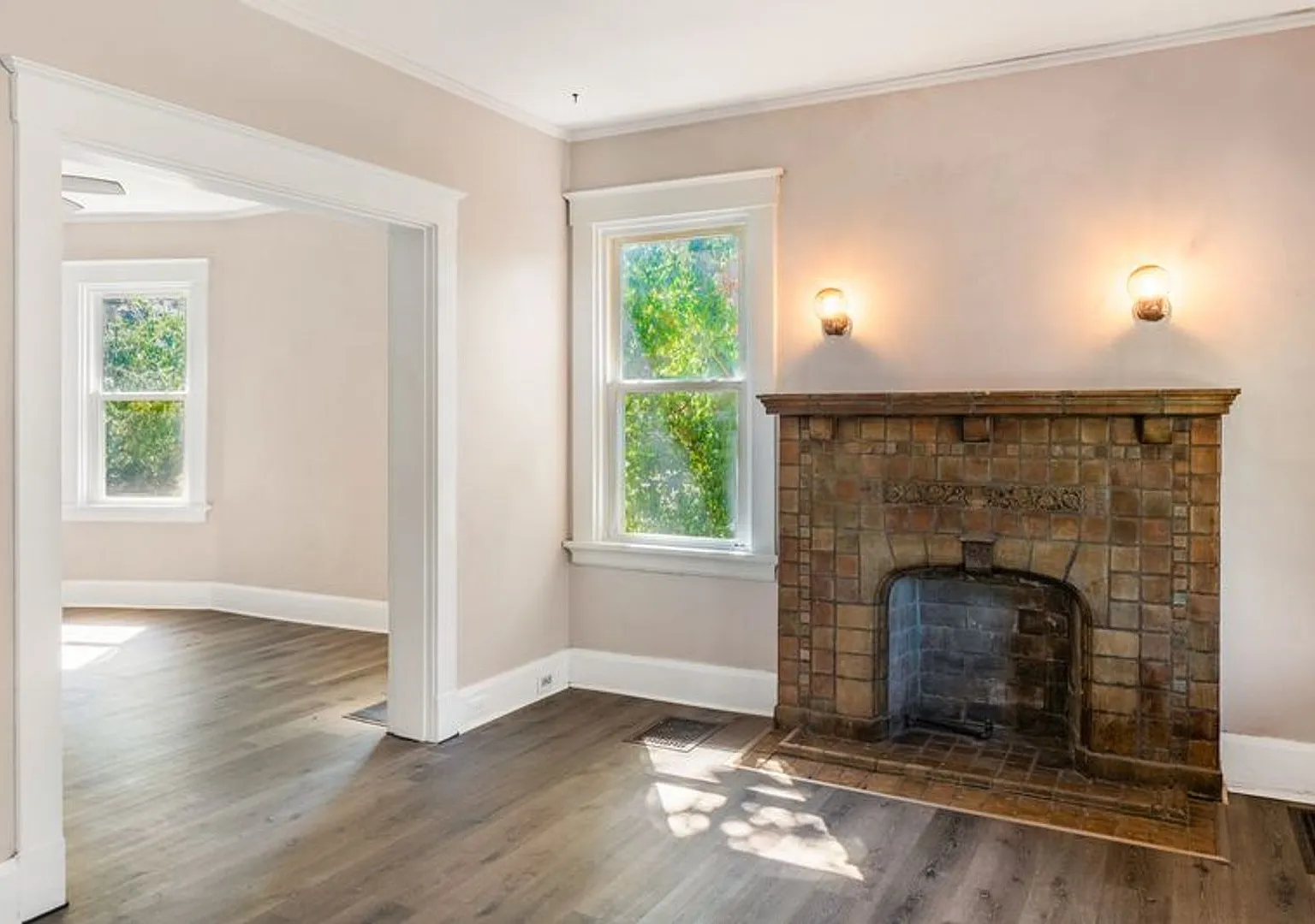 4212 Greenlee — Photo 3
