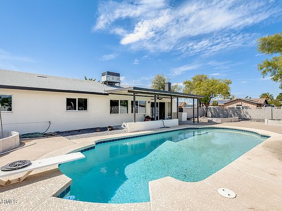 4th image of 13203 N 22ND Avenue