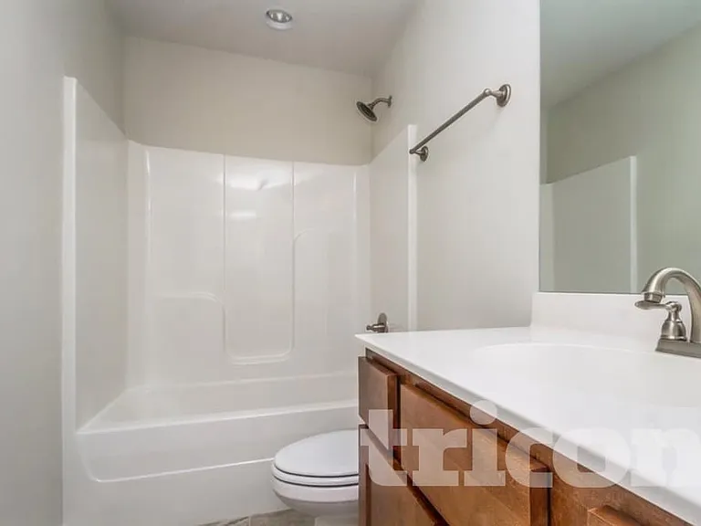 512 Hickory Leaf Ct — Photo 13