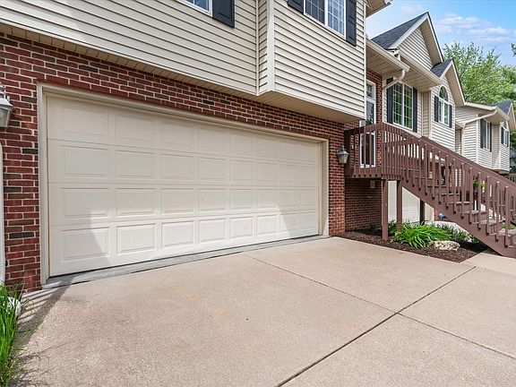 4th image of 1223 33rd Avenue Cir