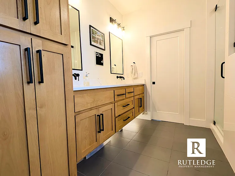 3282 Sky Way — Photo 13