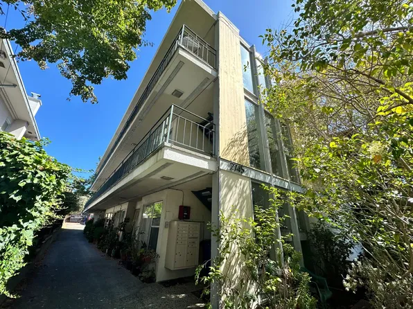 St John and Isaken Stuart St. (Berkeley), 2745 Stuart St APT 10, Berkeley, CA 94705