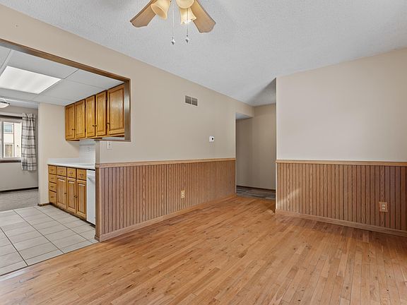 5th image of 1656 Meadow Cir SE